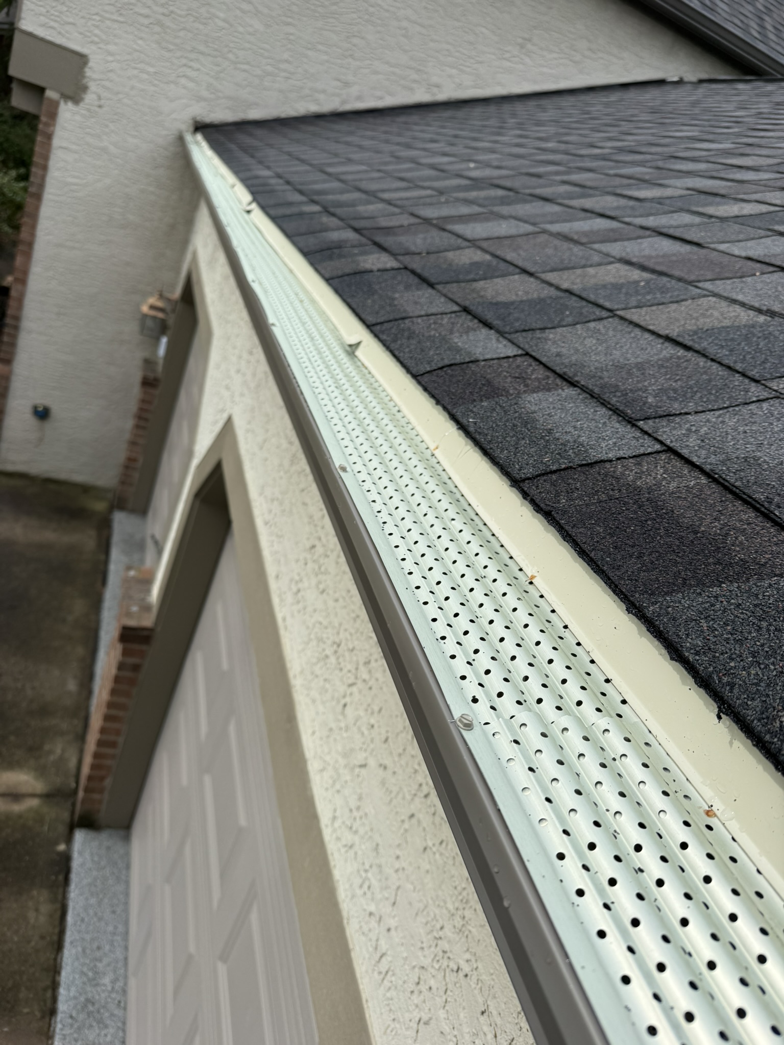 Gutter guards installation in Upper Arlington Ohio