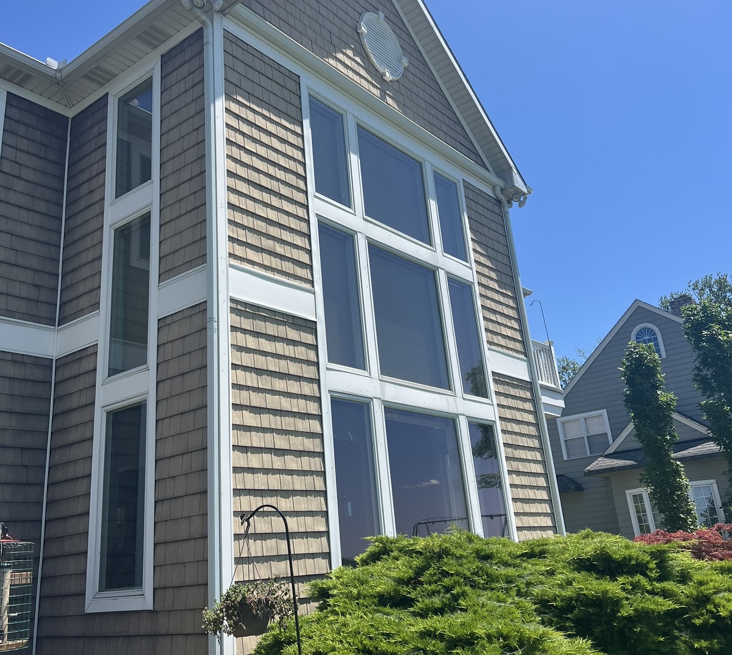 Shake and shingle vinyl siding
